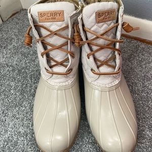 SPERRY duck boots size 10 in women